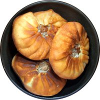 Если с маленькой дыркой, то это Беляш !!!
Беляш лучше Жарить на Сковородке, а не во Фритюре !