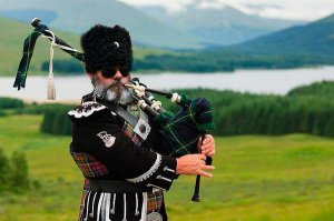 а не засланный ли ты казачек ?