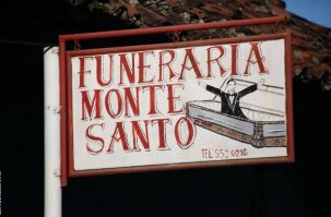 "Креативщики" из бразильского похоронного бюро: