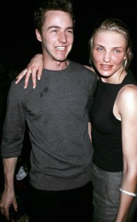 Камерон и Эдвард, судя по глазкам, нехило накурены. Красавчики!!!)))