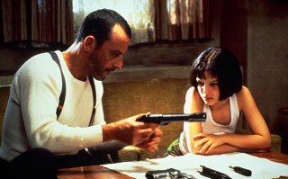 Продолжения "9 1/2 недель" вряд ли стоило ожидать - Ким и Микки были совсем не в восторге от совместной работы. «Целоваться с Рурком - все равно что вылизывать пепельницу!» — как-то заявила Ким. 

Вот эти двое ребят почему-то всегда гармонично смотрелись в совместных картинах (без всяких грязных намёков), может потому, что у обоих харизма зашкаливает. В представлении они вряд ли нуждаются :)

Да и вторая парочка, думаю, в особом представлении не нуждается :) 

P.S. И ещё, солидарен с автором одного из предыдущих постов, шикарное вышло трио в "Адвокате дьявола" - Аль Пачино, Киану Ривз и Шарлиз Терон. Аль, конечно, круче всех, имхо.