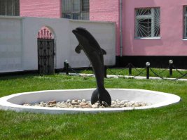 Тоже с наружи.