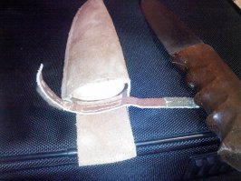 вот как то так. деревянная колодка делается из двух половинок, склеивается и далее обрабатывается.