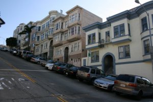 Законы физики ему не знакомы