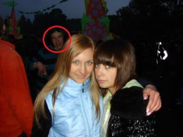 28 убойных фотобомб: рассмотри то, что на заднем плане