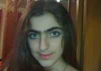 16 человек, чьи брови вышли из-под контроля