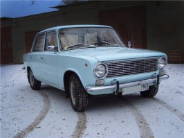 Давайте не будем забывать,что у всех выше указанных автопроизводителей не было полного краха в 90-е, когда не то что завод, а вся страна стояла на грани уничтожения, у них не было ужасного руководства и всяких " креативных менеджеров". Потихоньку и АвтоВАЗ начинает развиваться. 1970 и 2015. Неплохая же модель получилась,не знаю как качество,но дизайн очень даже классный.