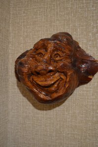 интересно, что "Маруся", а мне Евгения Павловича Леонова напомнило