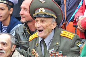 А в звании Сталин повысил?