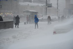 Ну да ну да, откуда в Москве снег )