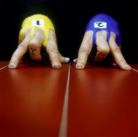 Смешные рожицы на пальцах: новое увлечение пользователей Интернета