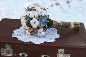 Чемодан как бы намекает? Или это моё испорченное воображение?