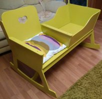 На станке  сделали кровать уже для младших детишек.