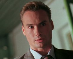 на Пескова похож из "Америкэн бой"