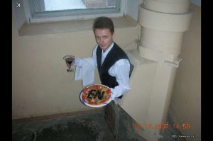 Кто-нибудь может объяснить, что происходит на этих фото?