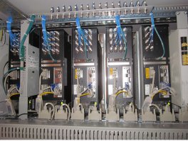 вот для передачи видео

а это вот я монтировал.
на первой делители, на второй регистратор,на третей матрица с делителями, жаль нету фотки с детекторами.