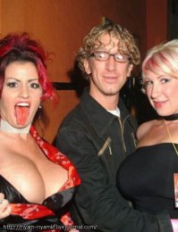 Тяга к прекрасному, или "Ну и куда пялимся, мужики?"