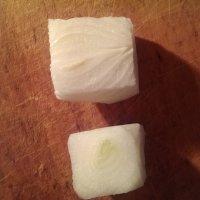 Подведем итог! Не надо выходить за муж за дебила который лук кубиками режет такими кубиками)