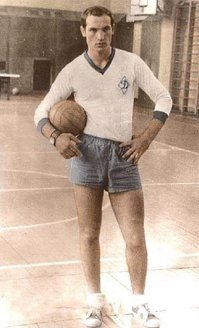 Батька тут неузнаваем...