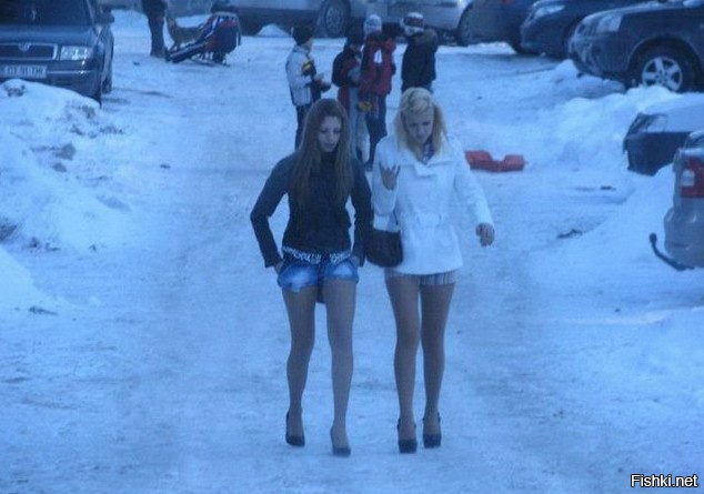 Дресс-код, зима не зима, а униформа - униформой.