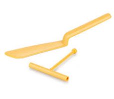 Палочка для жидкого теста. Распределять по сковороде тонким слоем.