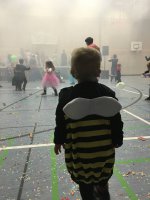 Я не сразу поняла, что это детский праздник... на разгон демонстрации похоже