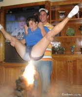 Остросатирические коллажи на тему бедности и богатства