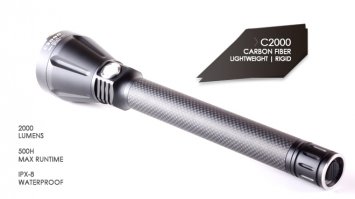 В наличии 2 штуки. В одном поменял диод на Cree XHP70 N4-1C 1710LM 6500-7000K LED Emitter  - 4022 китайских люмена, из плюсов, он на штатив ставиться... светло как днем, направляю в небо, небольшую поляну освещает отлично, за километр виден столб света
