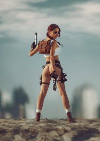 Стройные девушки в коротких платьях