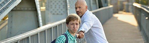 Лучше кто ещё не видел, посмотрите "Призрак" 2015.