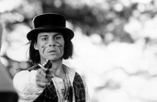 Я бы сказала, что перечисленные фильмы сделали революцию в спецэффектах на момент своего выхода. 
А вот визуальный ряд в чистом виде - это черно-белый "Мертвец" Джармуша. Там есть кадры, которые настолько красивы, что физически больно смотреть.