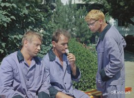 грешно смеяться над больными....