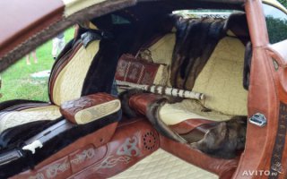 Тут то же один прошил в кожу до сих пор избавиться не может, год 3 уже продает