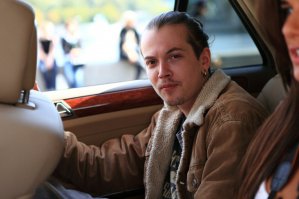 А вот ещё шедевры теперь уже российского **КИНО** !!! Блин у кого ОНИ учились? Наверное не у ГАЙДАЯ?