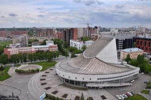 ТЮЗ в Новосибе и трамплин Омск