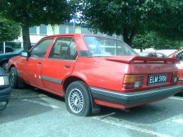 это опель аскона, а не рекорд