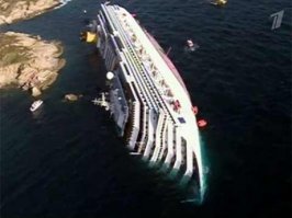 Где из за стихии, а в большинстве случаев виной за случившееся - человеческий фактор. Особенно если капитан разгильдяй