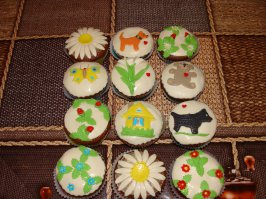 Их можно еще декорировать