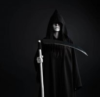 Девушка с длинной и острой косой...