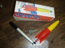 Игрушки ностальгию вызвали, многие узнаваемые, особенно ракета: