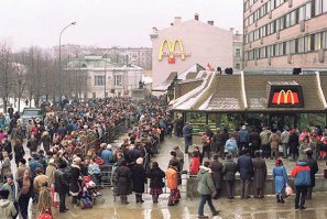 очередь в макдональдс 1990