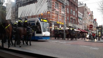 Беженцы пообедали