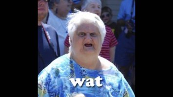 "11 изобретений для любителей чтения"
- светильник из книги
- подставка для телефона
- одеяло