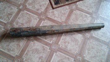 Реально простая дубина, которой много столетий назад чурок и прочую ху_ету убивали Русские Воины! Мой сосед-кореш собирает такие реликвии