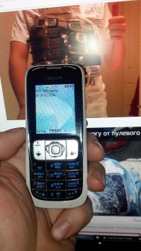 Лежат где-то две штуки 3310.
После них вот этот купил. Батарейка ещё родная.