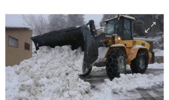Как жители Якутска помогали дальнобойщику, заморозившему контейнер с фруктами
