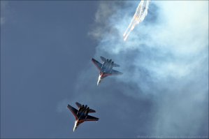 Ведущий и ведомый, высший пилотаж!