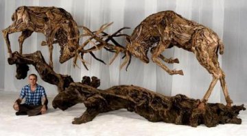 Невероятные скульптуры из дерева