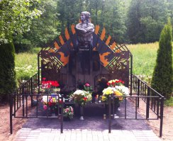 Памятник на месте гибели