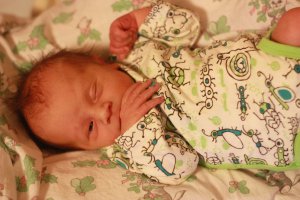 Новый внук - четвертый. Времени только на добыть, сготовить и покушать остается